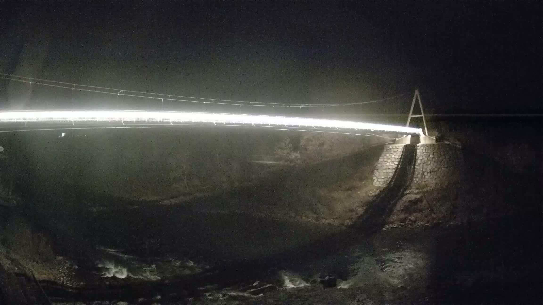 Passerella sul fiume Isonzo webcam Salcano