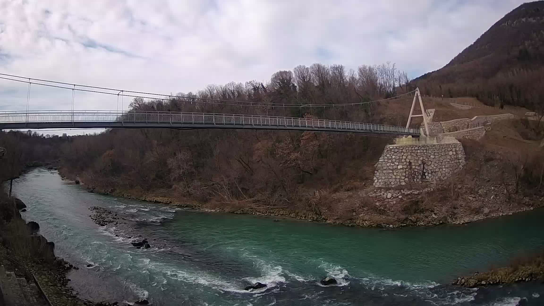 Passerelle sur la rivière Soča livecam Solkan
