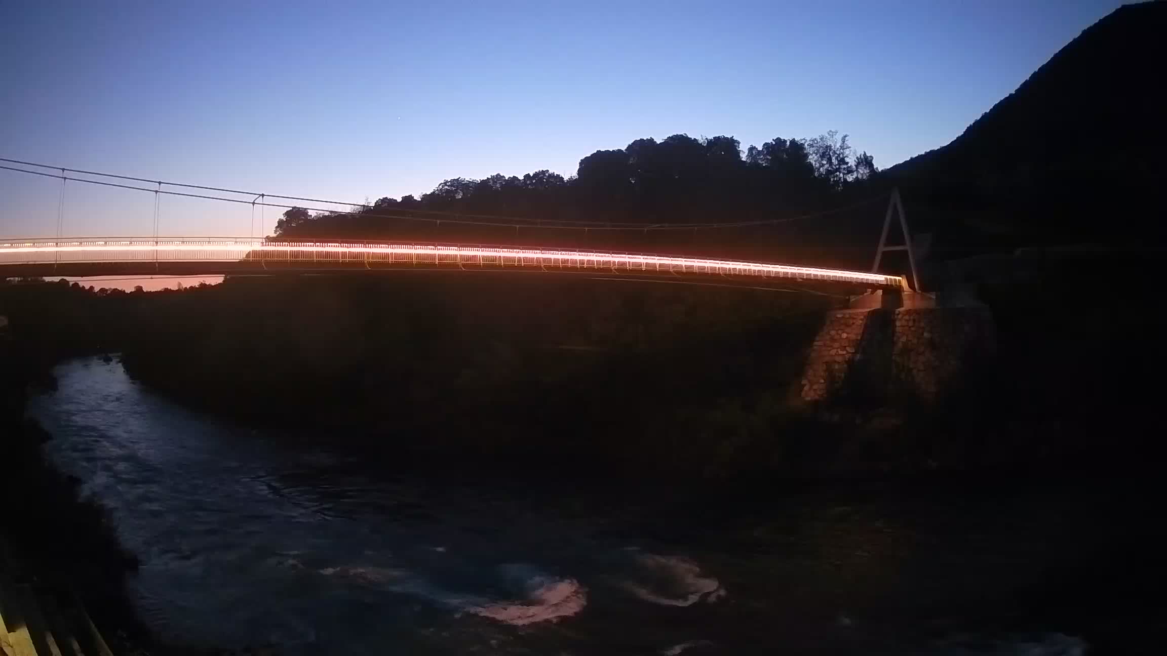 Puente peatonal Soča camera en vivo Solkan