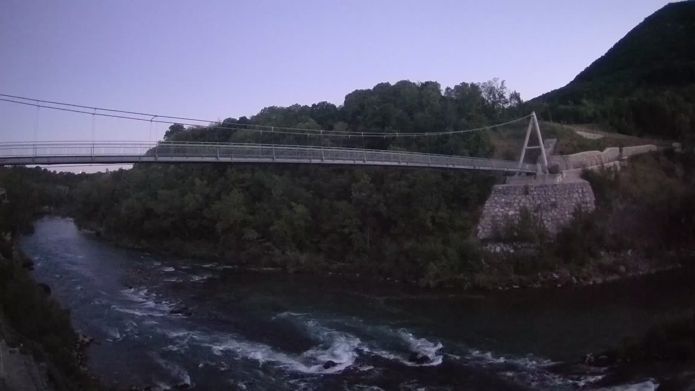 Passerella sul fiume Isonzo webcam Salcano