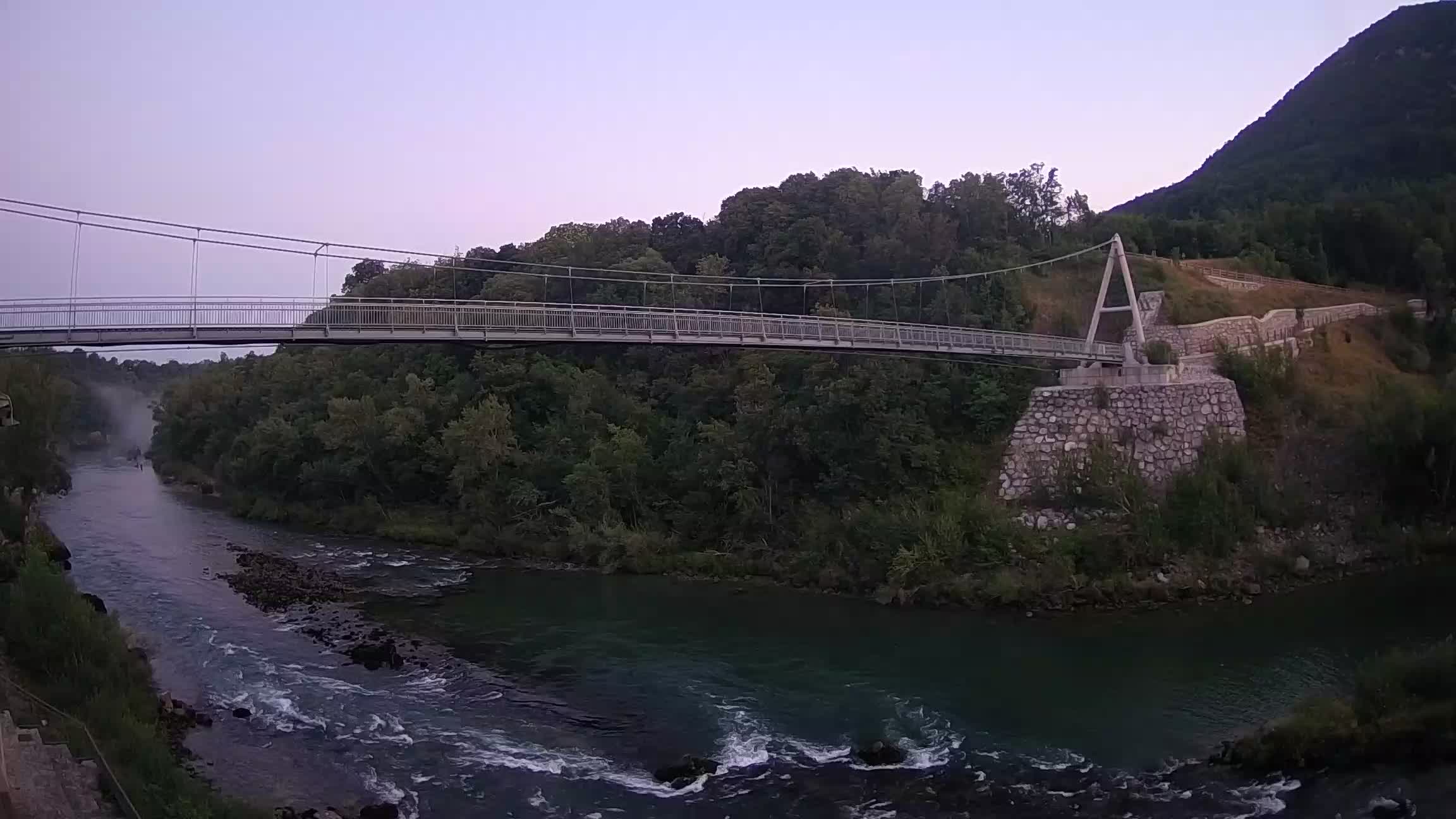 Passerelle sur la rivière Soča livecam Solkan