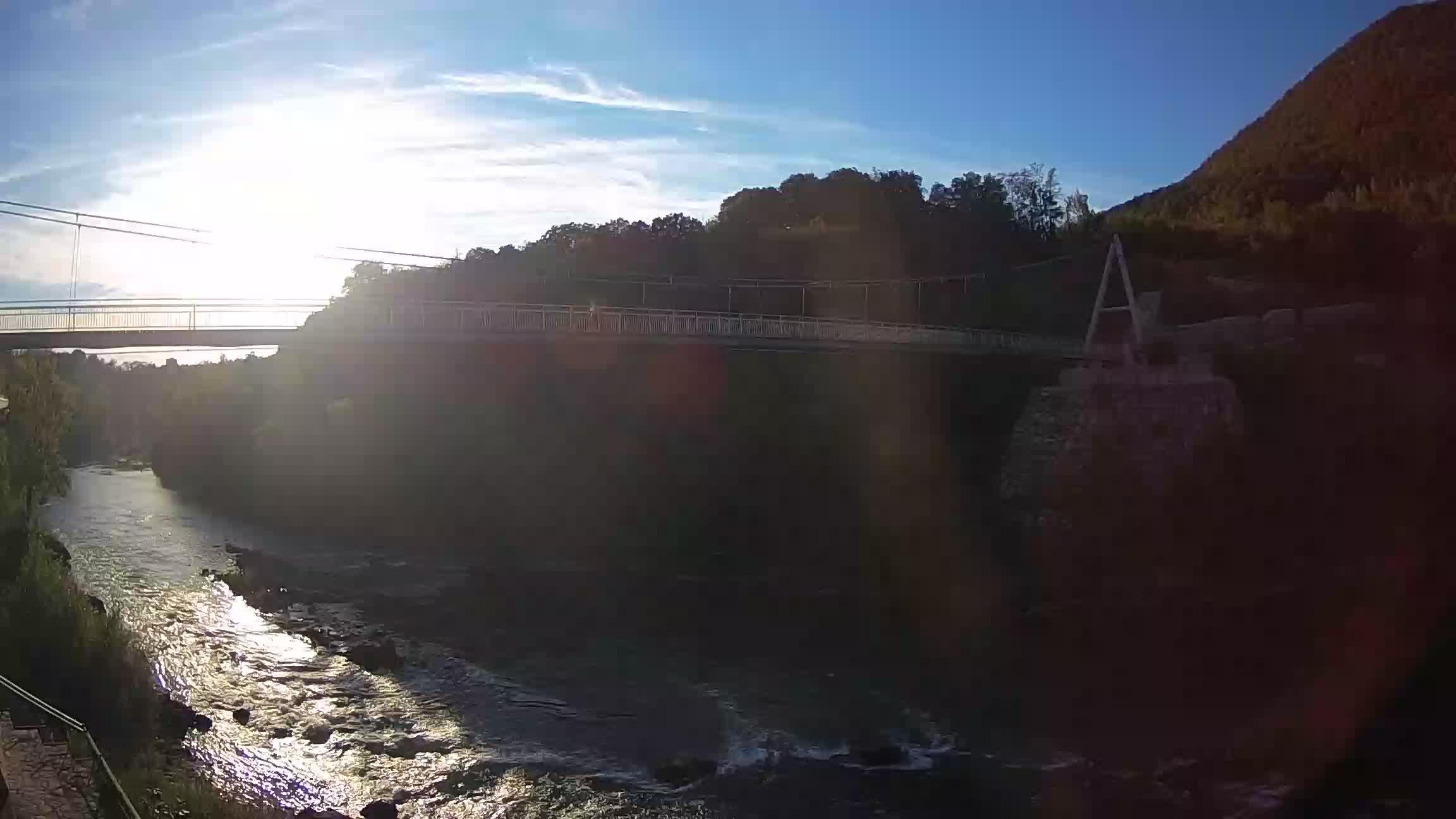 Passerella sul fiume Isonzo webcam Salcano