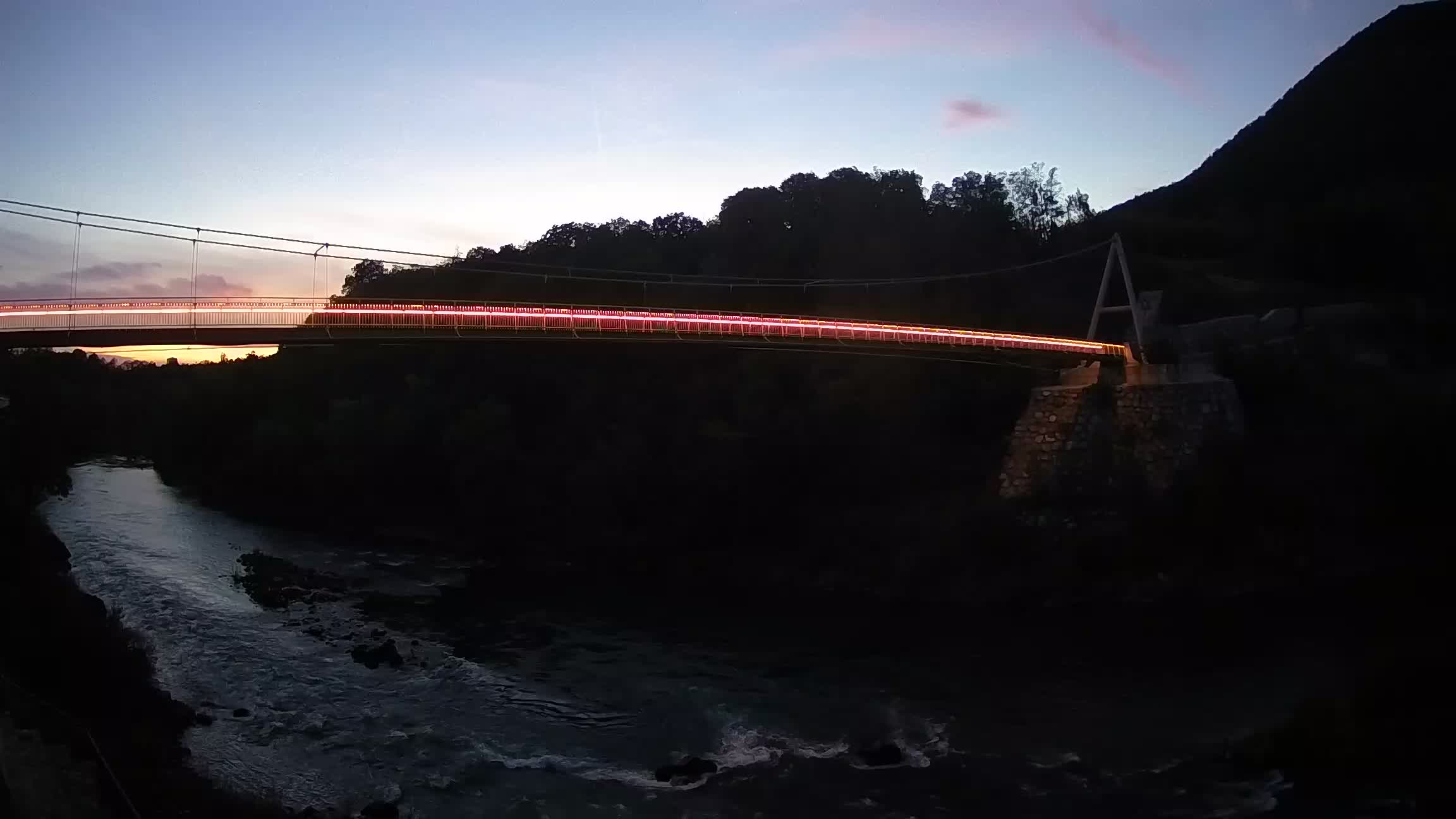 Puente peatonal Soča camera en vivo Solkan