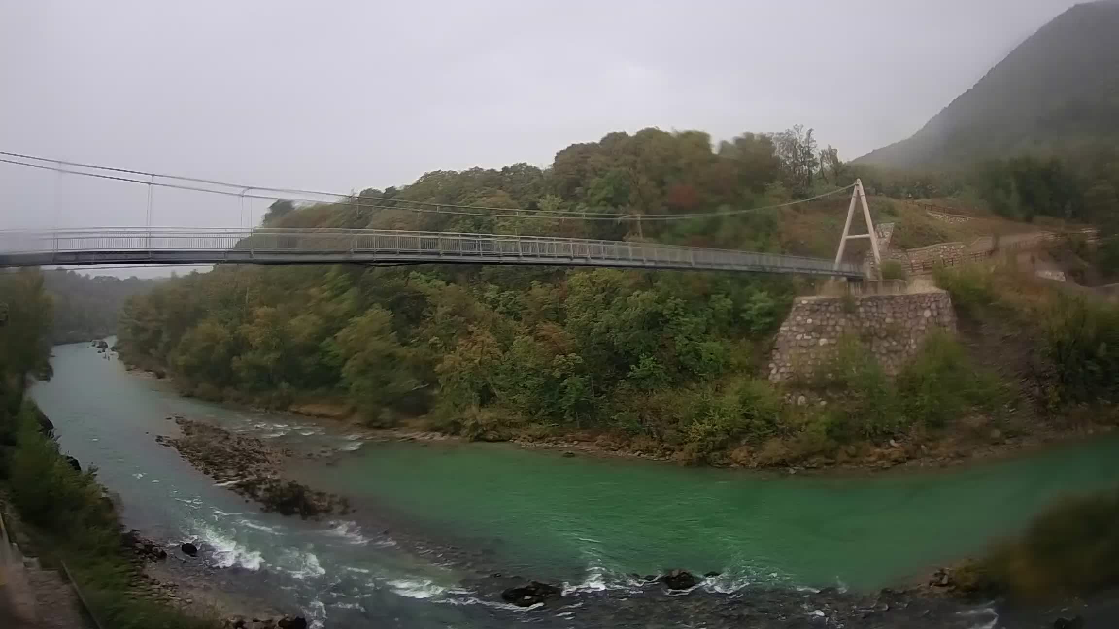 Passerella sul fiume Isonzo webcam Salcano