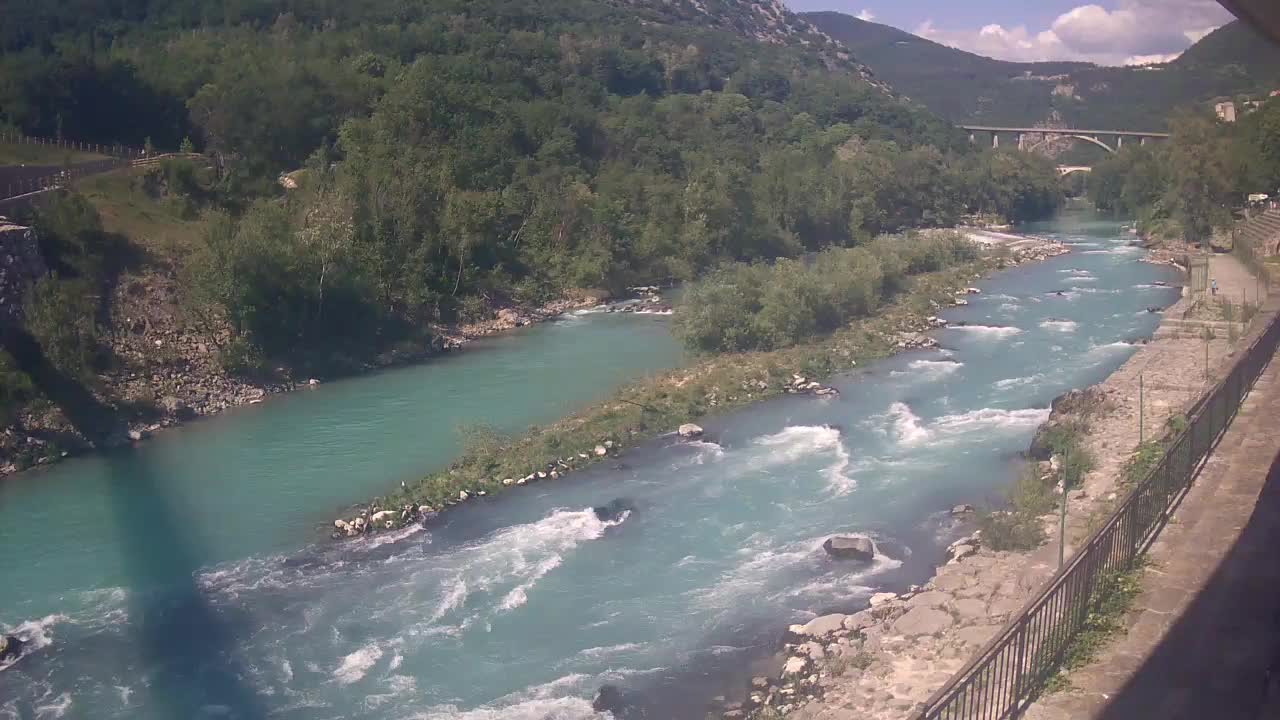 Reka Soča pri Solkanu Kajak Center