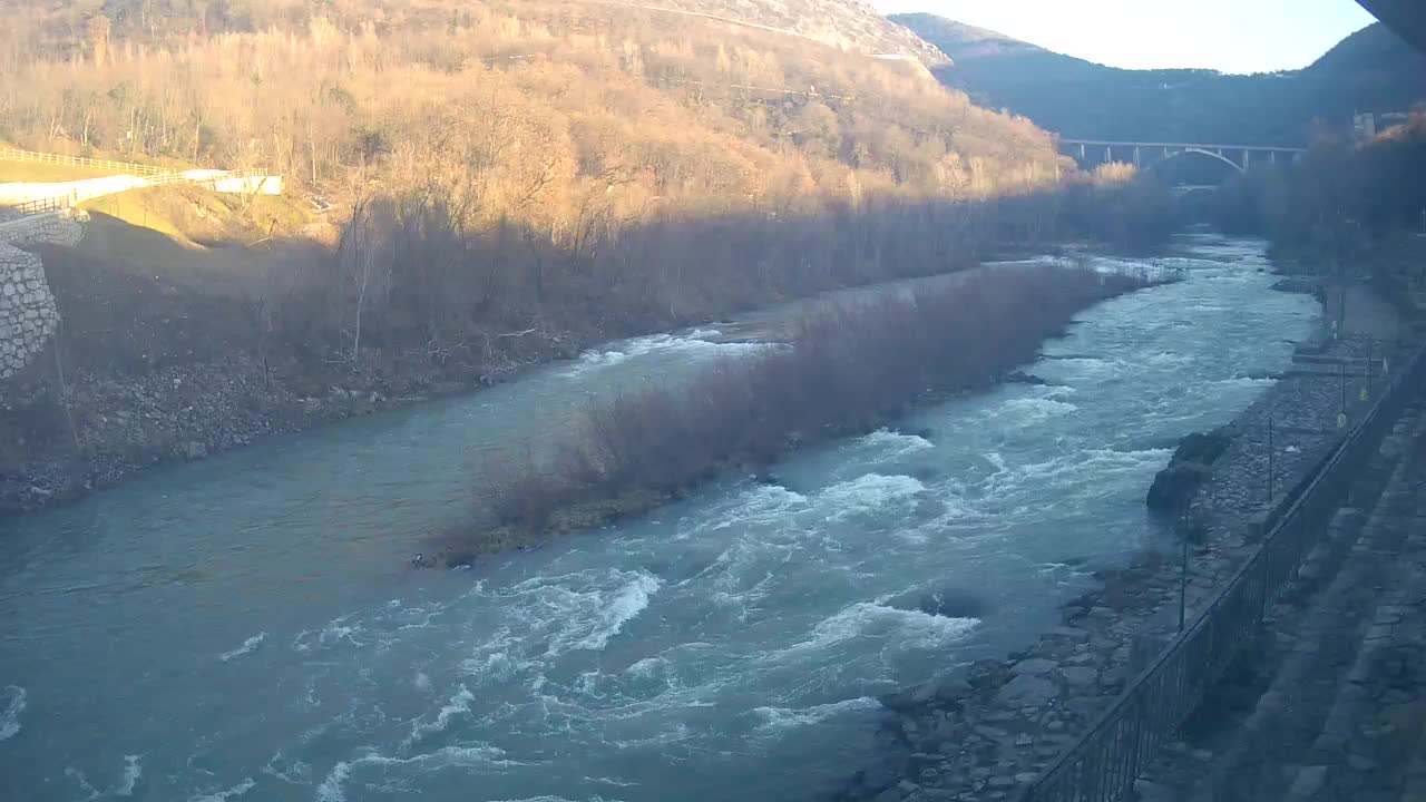 Reka Soča pri Solkanu Kajak Center