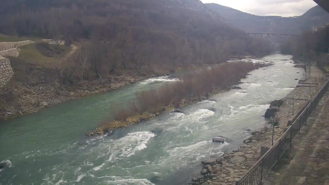 Soča River webcam at Solkan Kayak Center