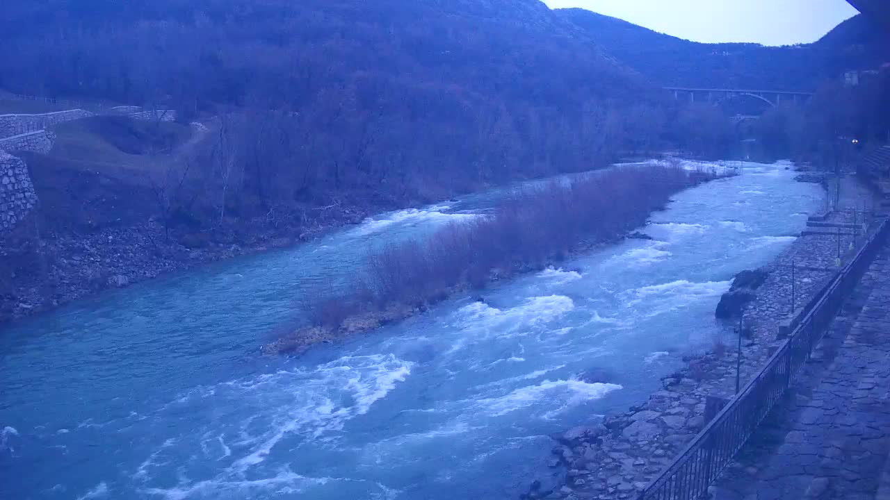 Soča River webcam at Solkan Kayak Center