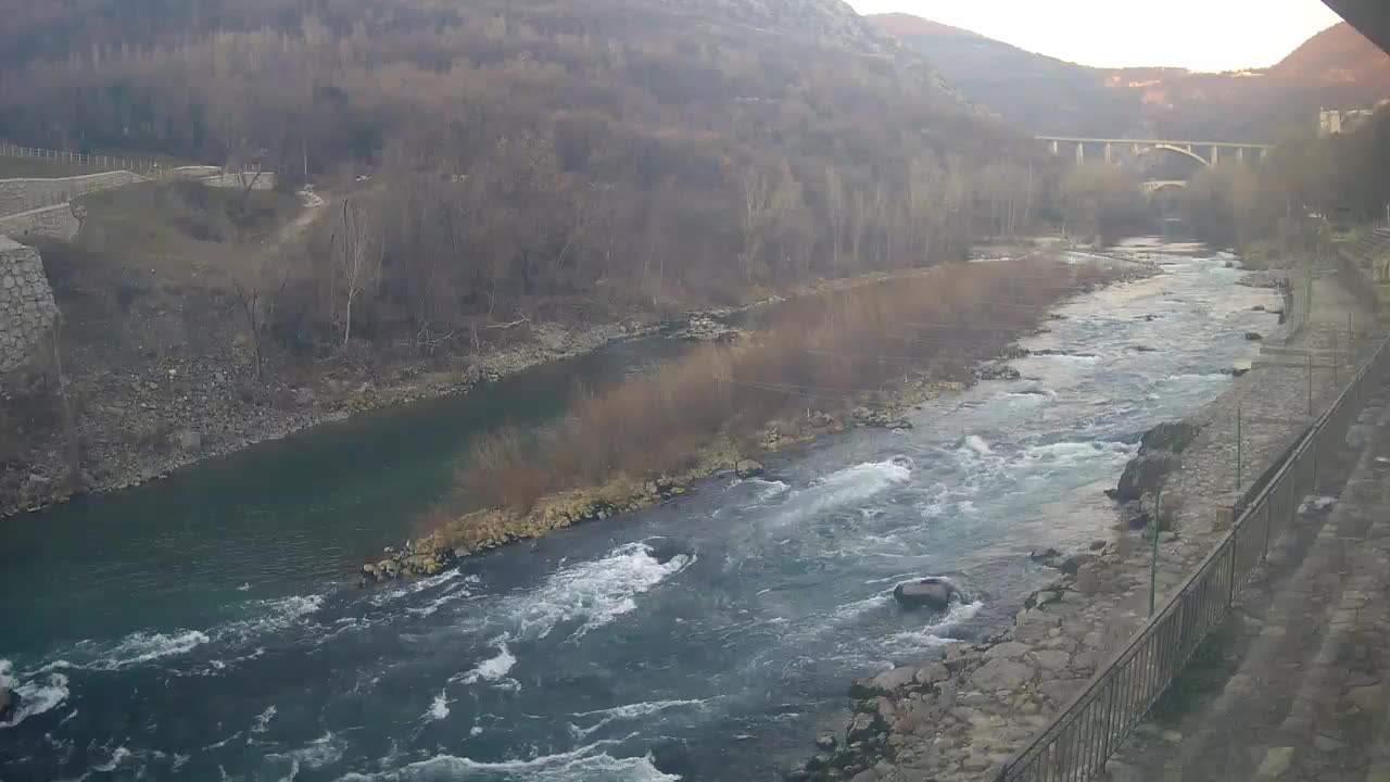 Soča River webcam at Solkan Kayak Center