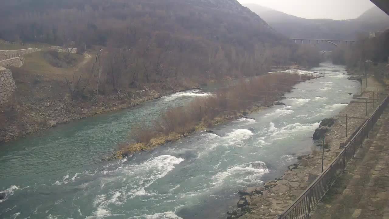 Soča River webcam at Solkan Kayak Center