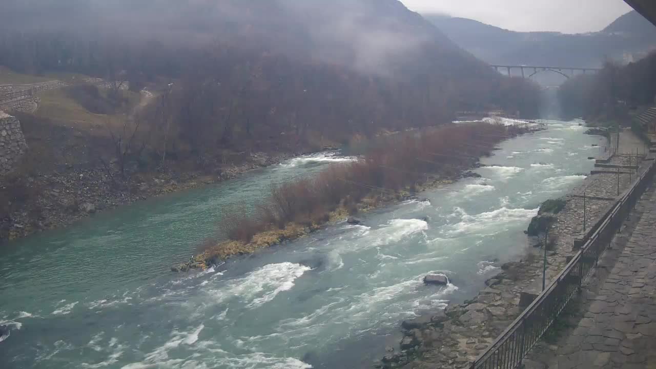 Soča River webcam at Solkan Kayak Center