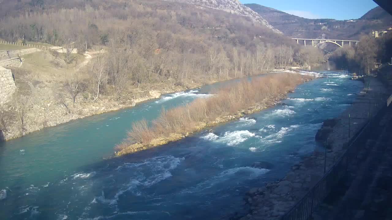 Soča River webcam at Solkan Kayak Center