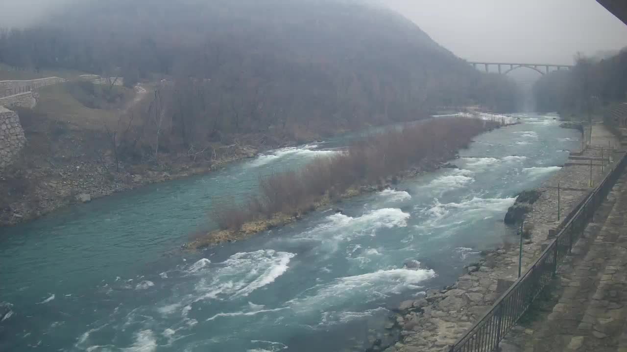 Soča River webcam at Solkan Kayak Center