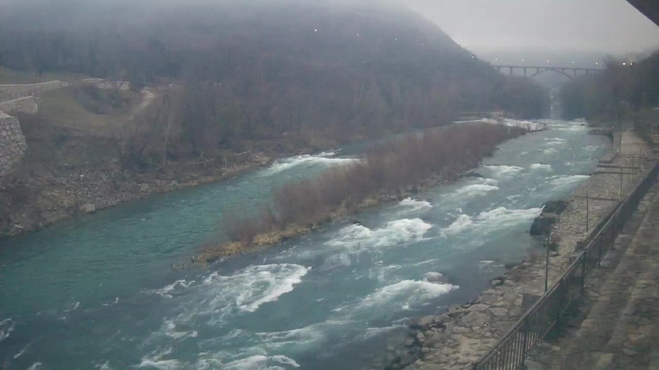 Soča River webcam at Solkan Kayak Center