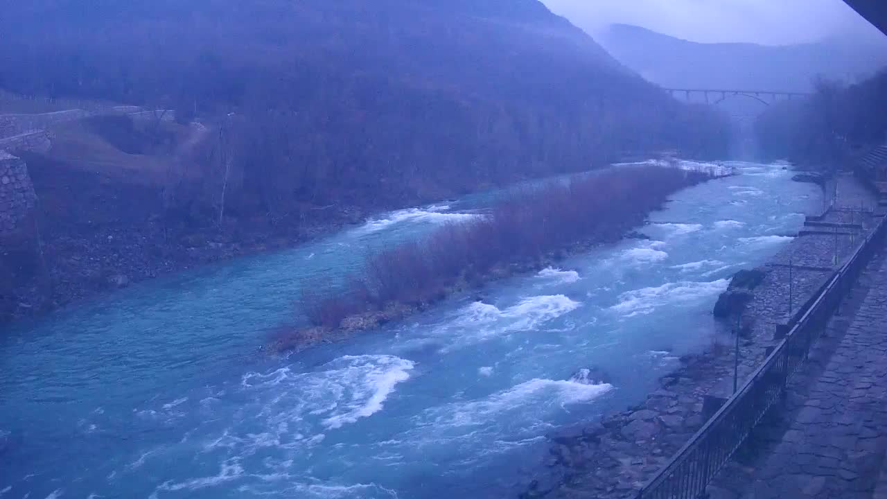 Soča River webcam at Solkan Kayak Center