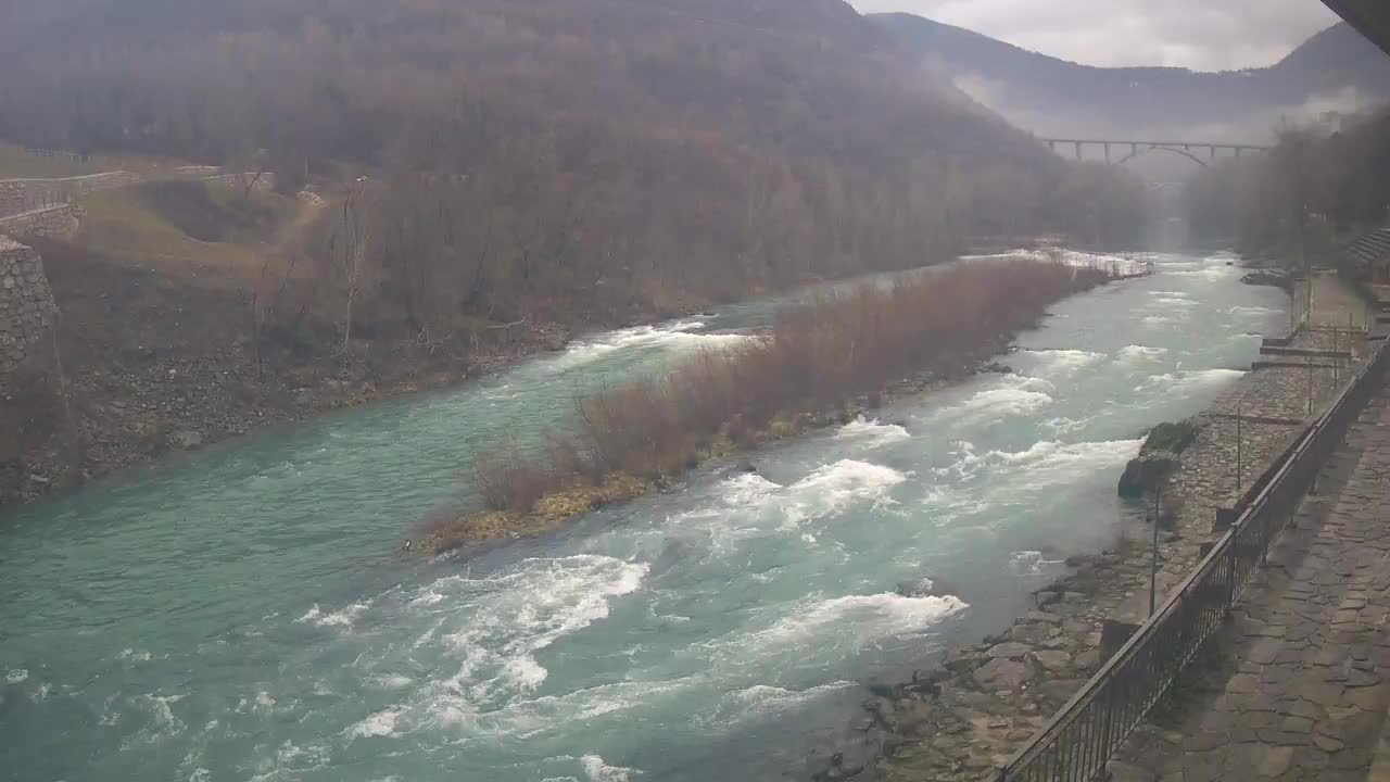 Soča River webcam at Solkan Kayak Center