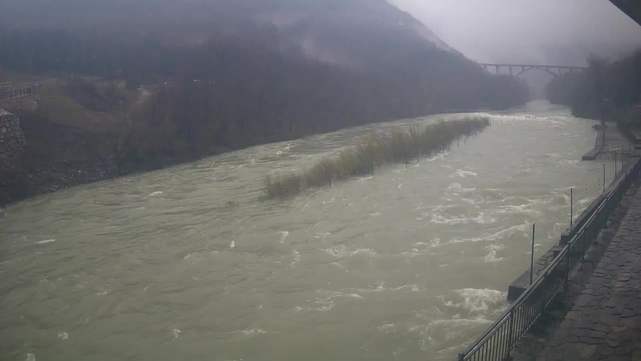 Soča River webcam at Solkan Kayak Center