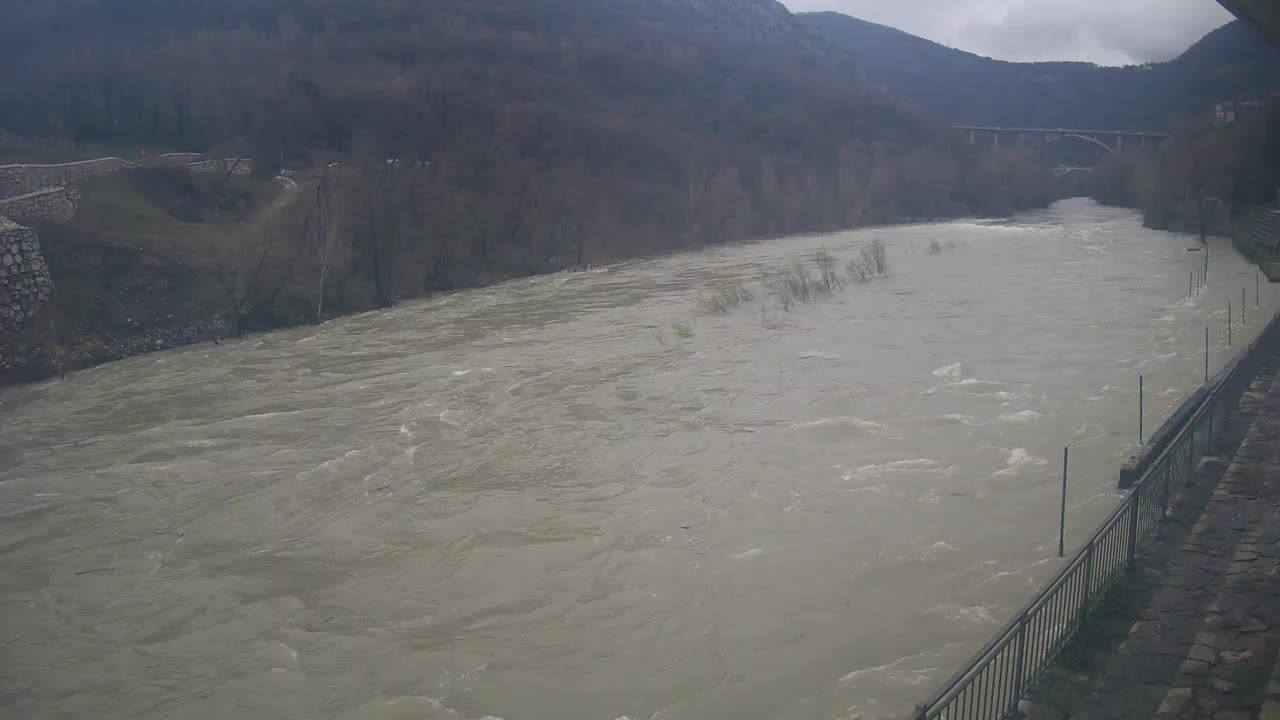 Soča River webcam at Solkan Kayak Center