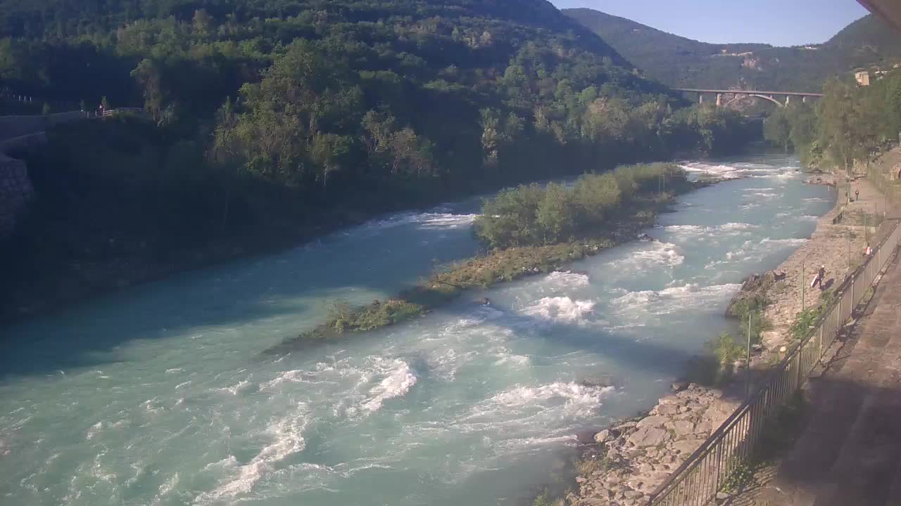 Reka Soča pri Solkanu Kajak Center