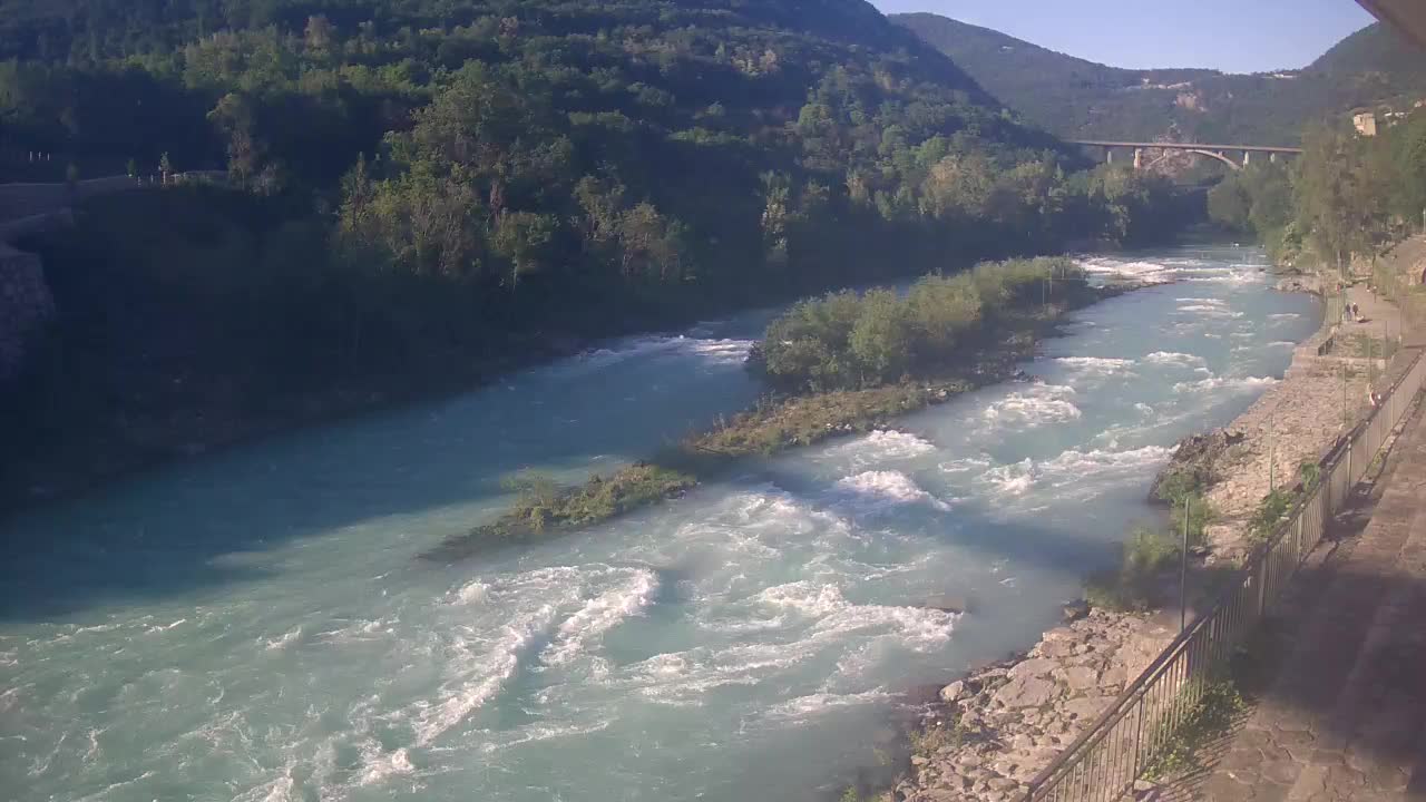 Reka Soča pri Solkanu Kajak Center