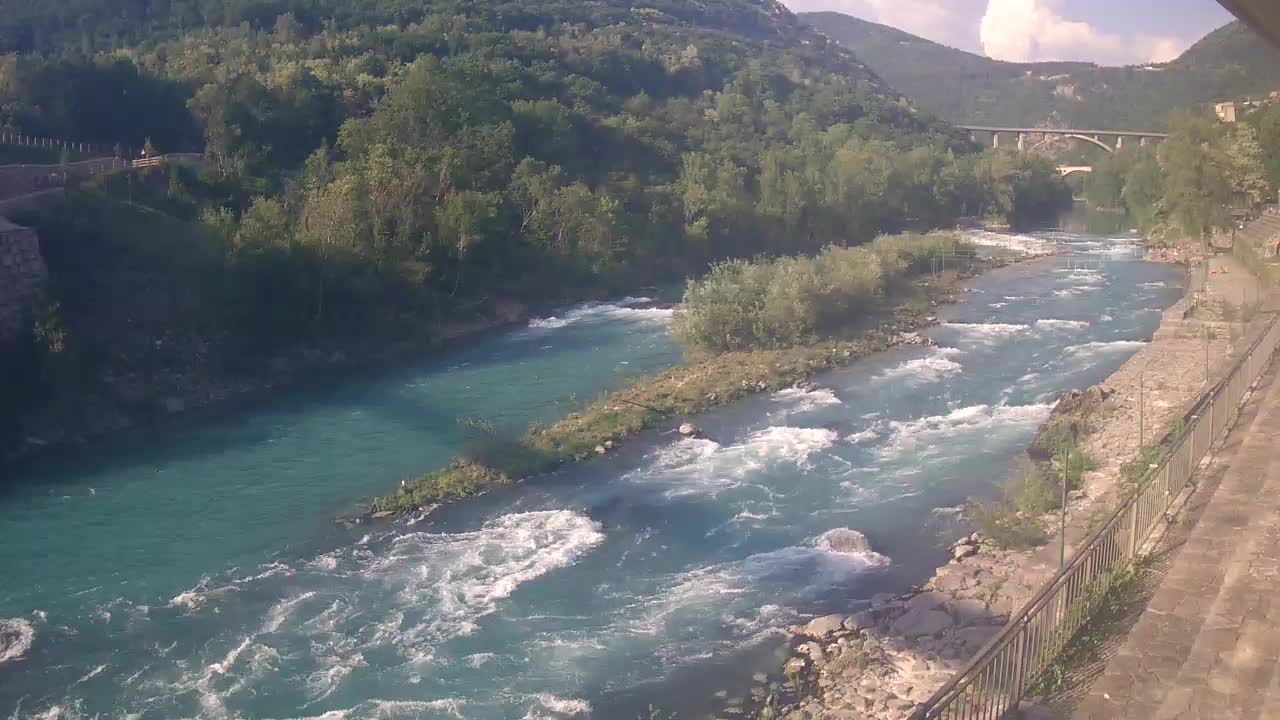 Reka Soča pri Solkanu Kajak Center