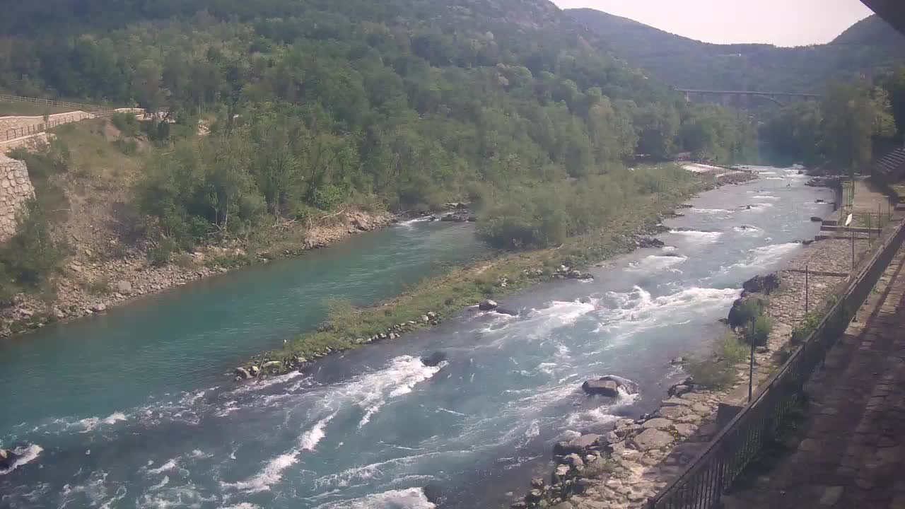 Reka Soča pri Solkanu Kajak Center