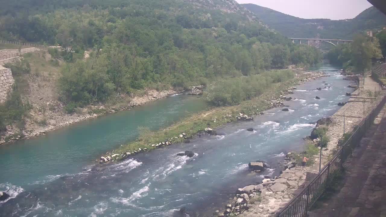 Rijeka Soča kod Solkana Kajak Center