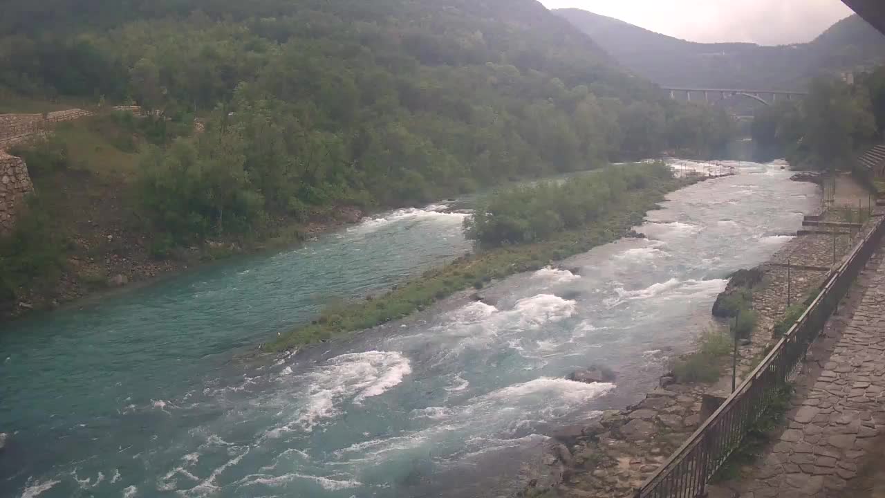 Reka Soča pri Solkanu Kajak Center