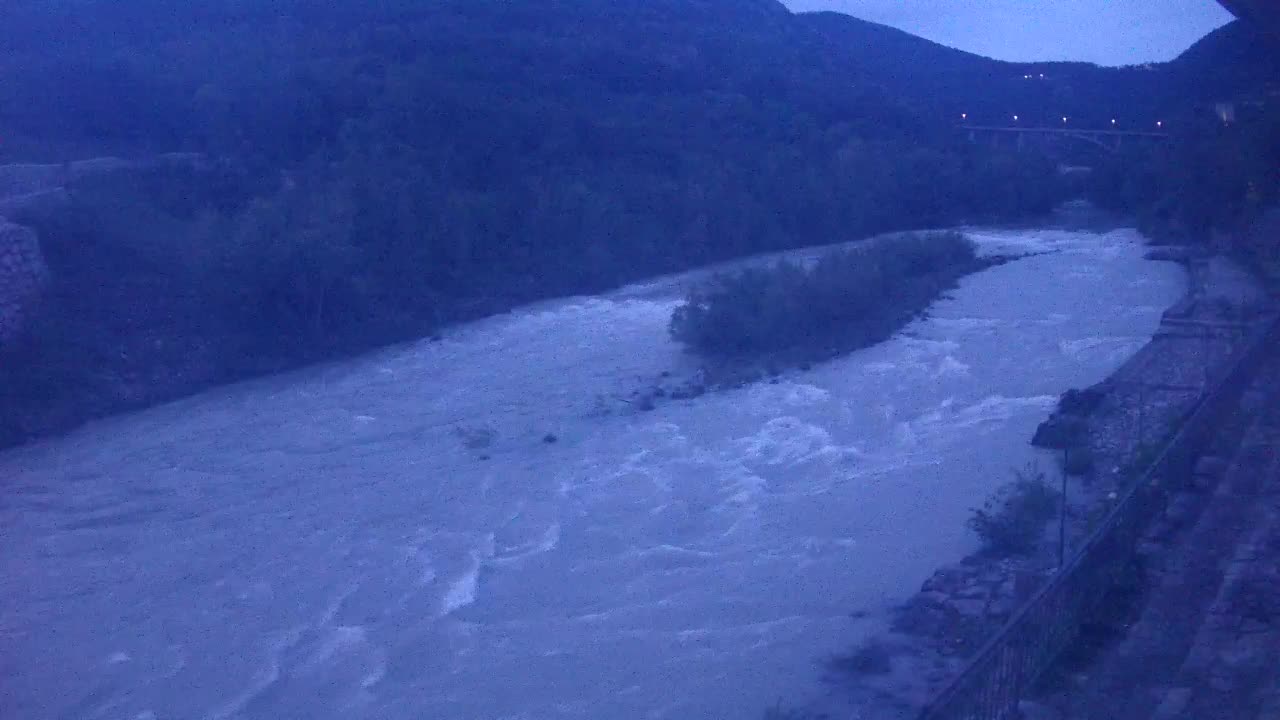 Soča River webcam at Solkan Kayak Center