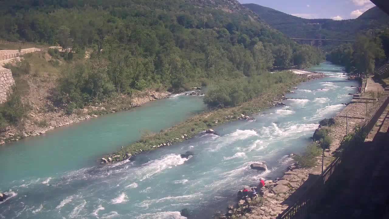 Reka Soča pri Solkanu Kajak Center