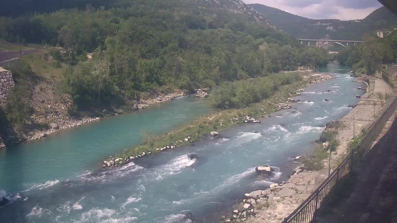 Reka Soča pri Solkanu Kajak Center
