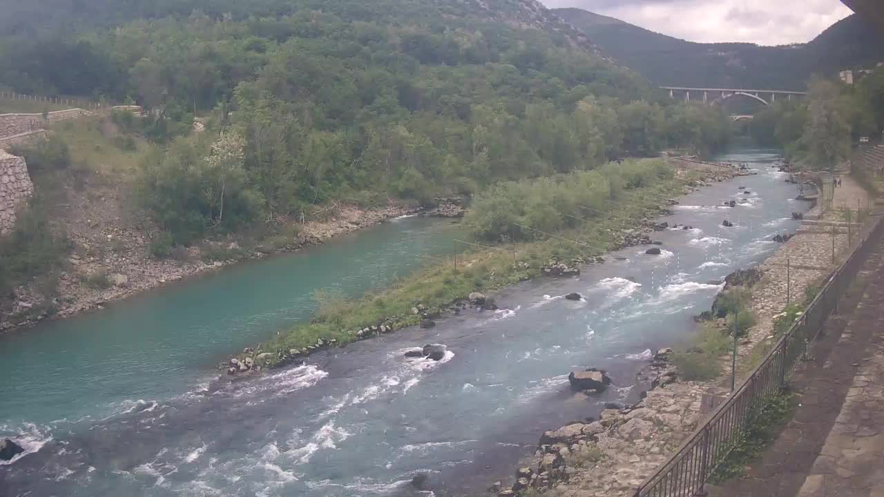 Reka Soča pri Solkanu Kajak Center