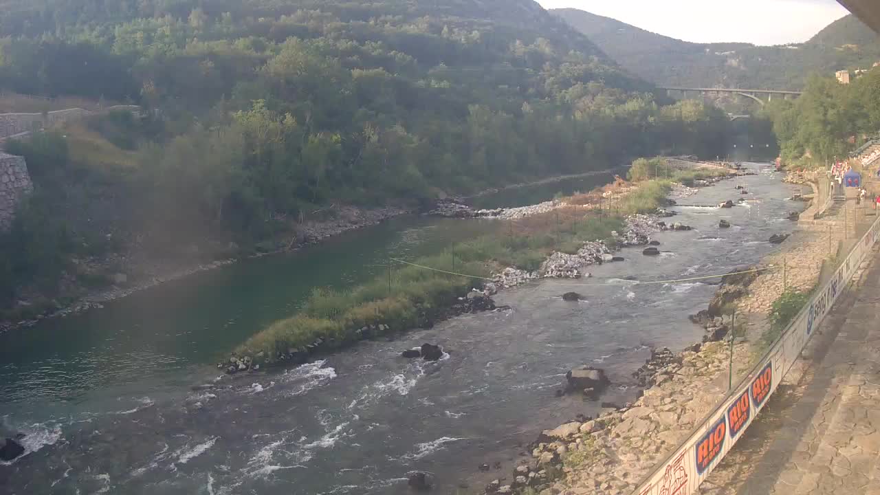 Reka Soča pri Solkanu Kajak Center