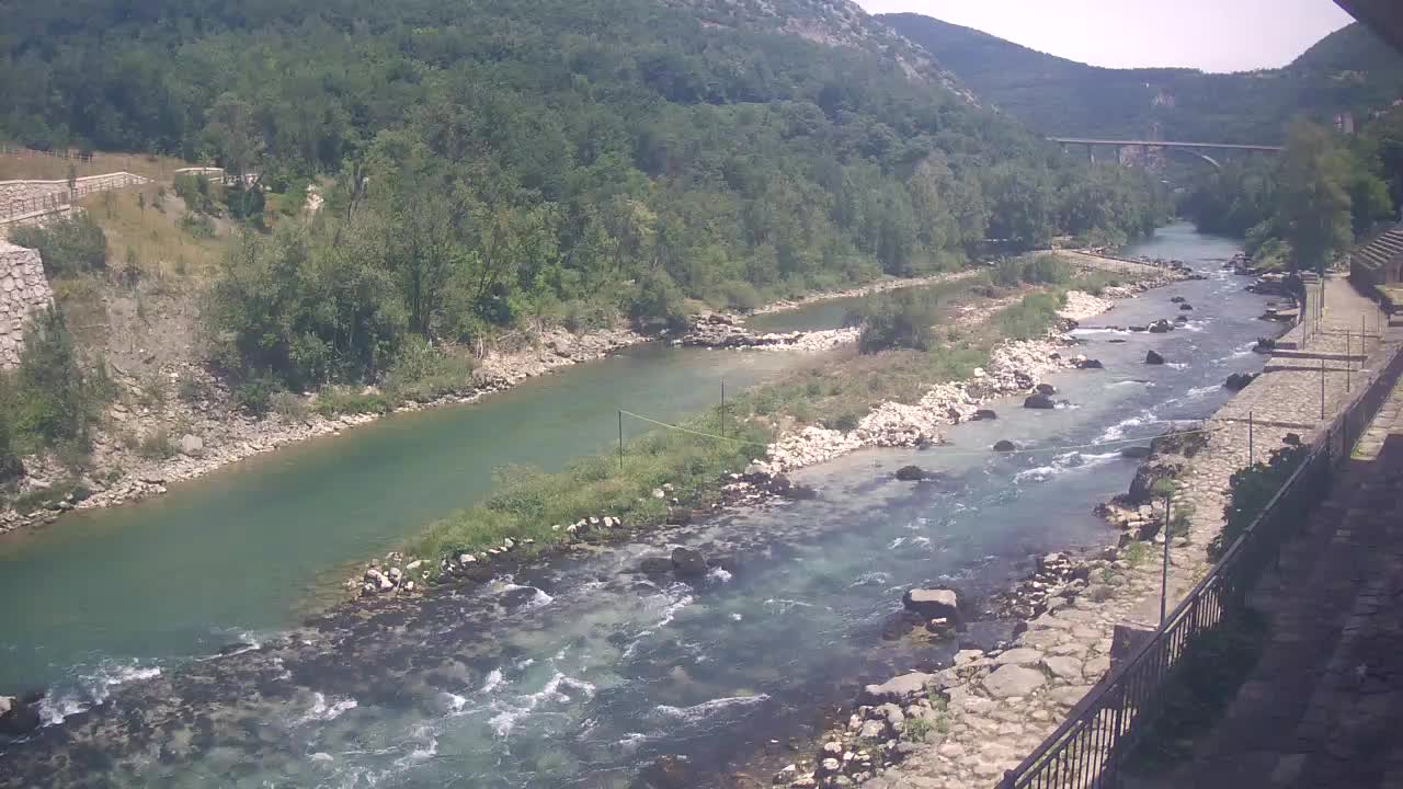 Rijeka Soča kod Solkana Kajak Center
