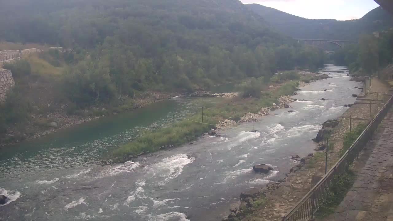 Reka Soča pri Solkanu Kajak Center