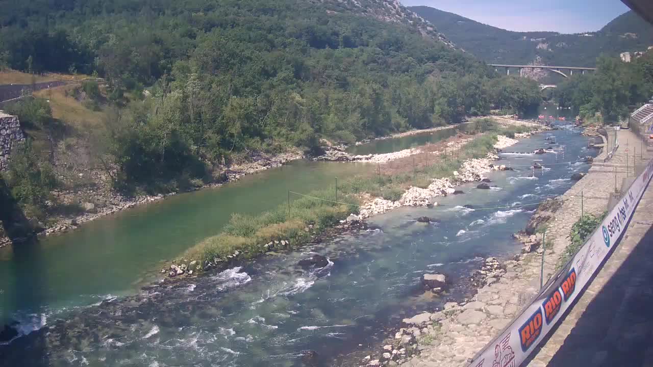 Reka Soča pri Solkanu Kajak Center