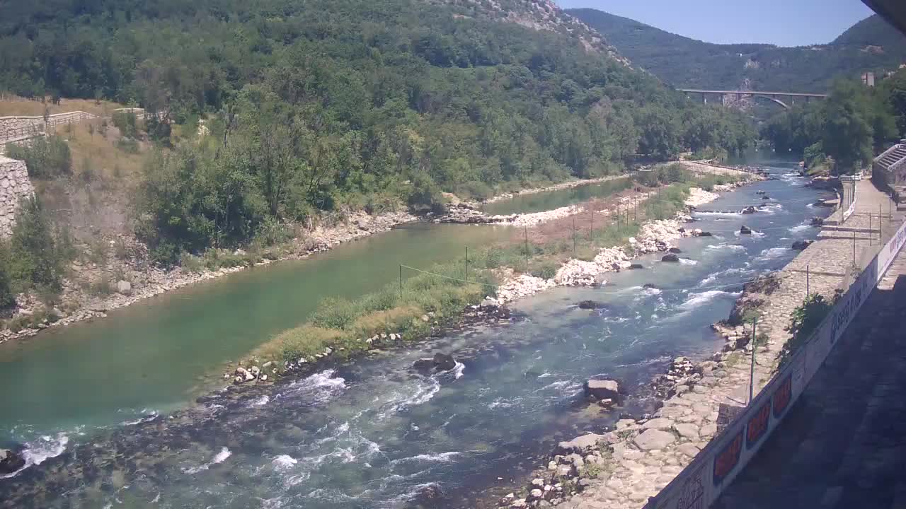 Reka Soča pri Solkanu Kajak Center