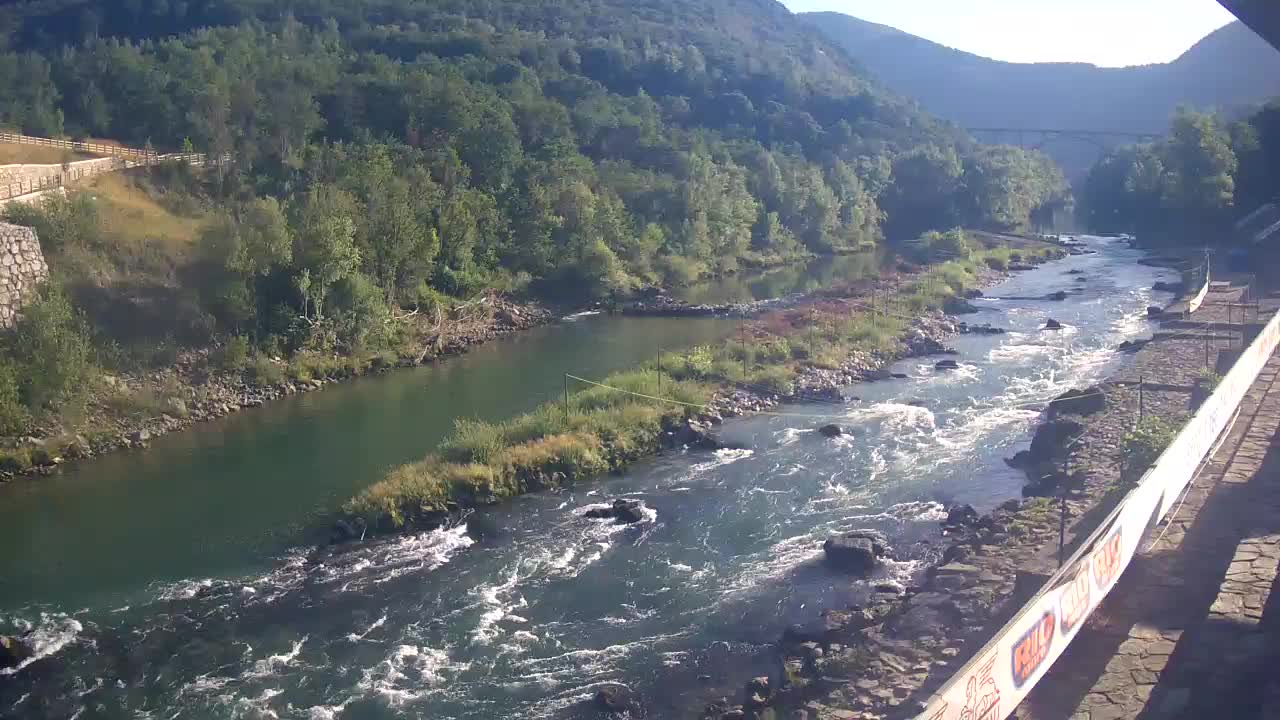 Soča River webcam at Solkan Kayak Center