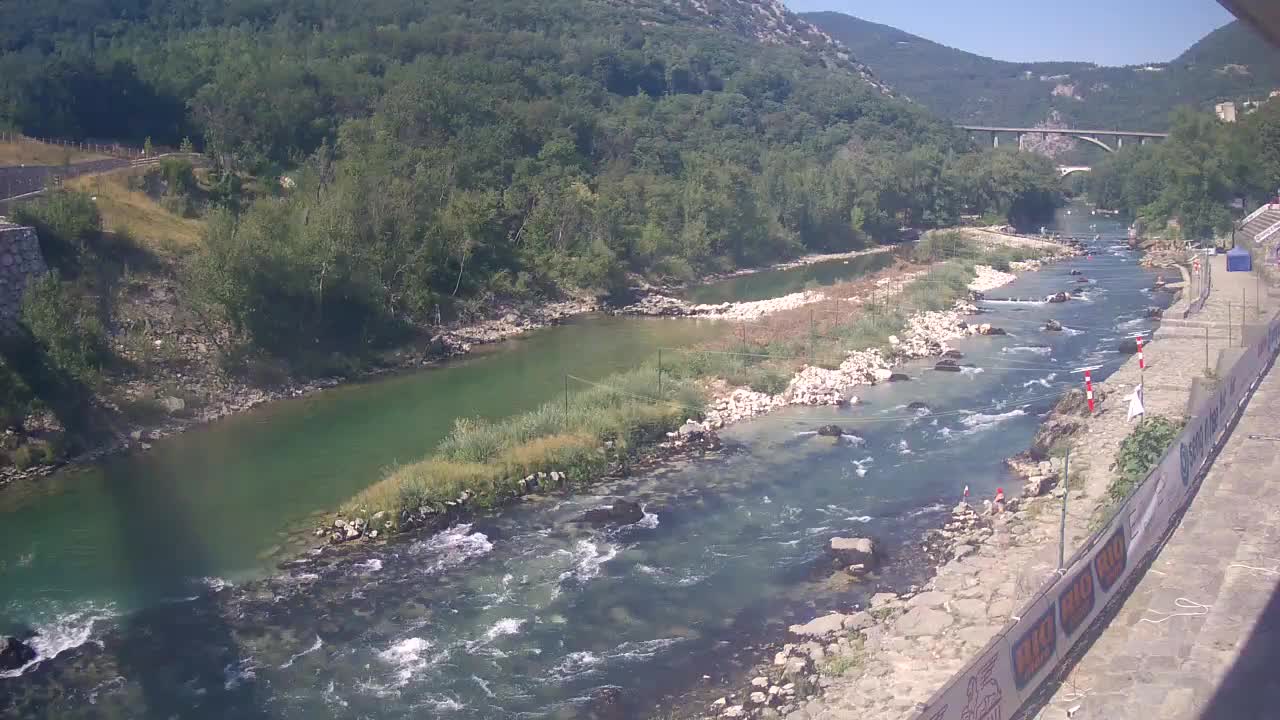 Soča River webcam at Solkan Kayak Center