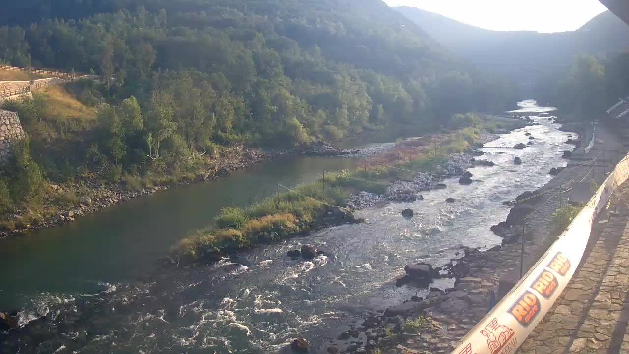 Reka Soča pri Solkanu Kajak Center