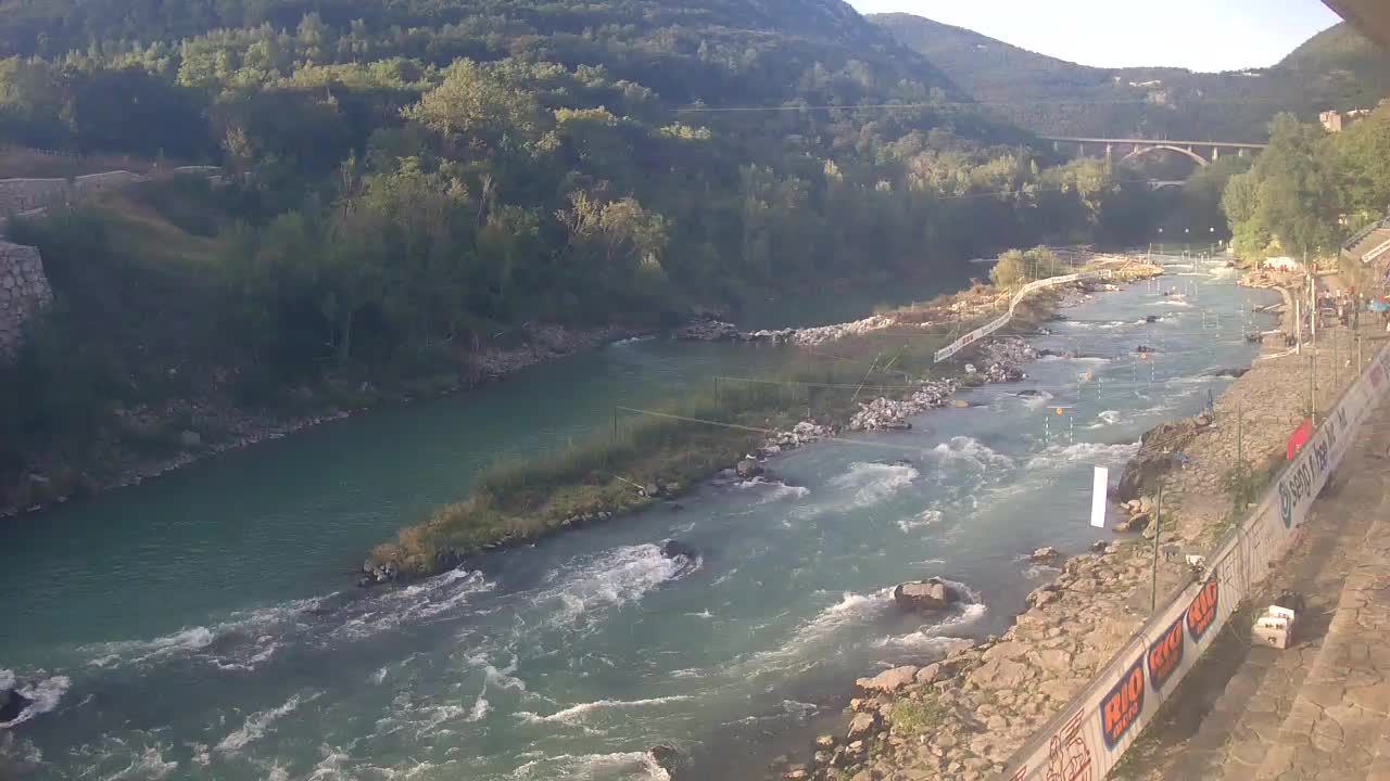 Soča River webcam at Solkan Kayak Center