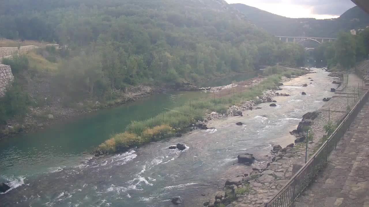 Reka Soča pri Solkanu Kajak Center