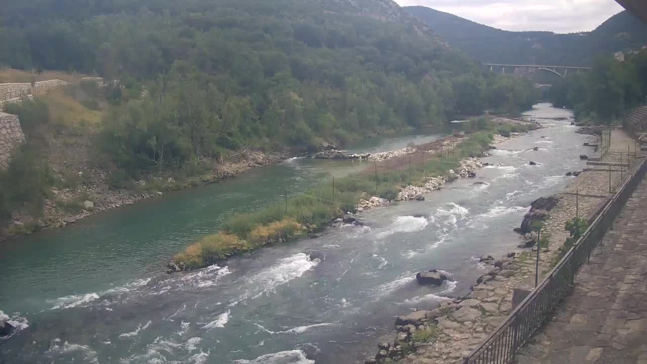 Reka Soča pri Solkanu Kajak Center
