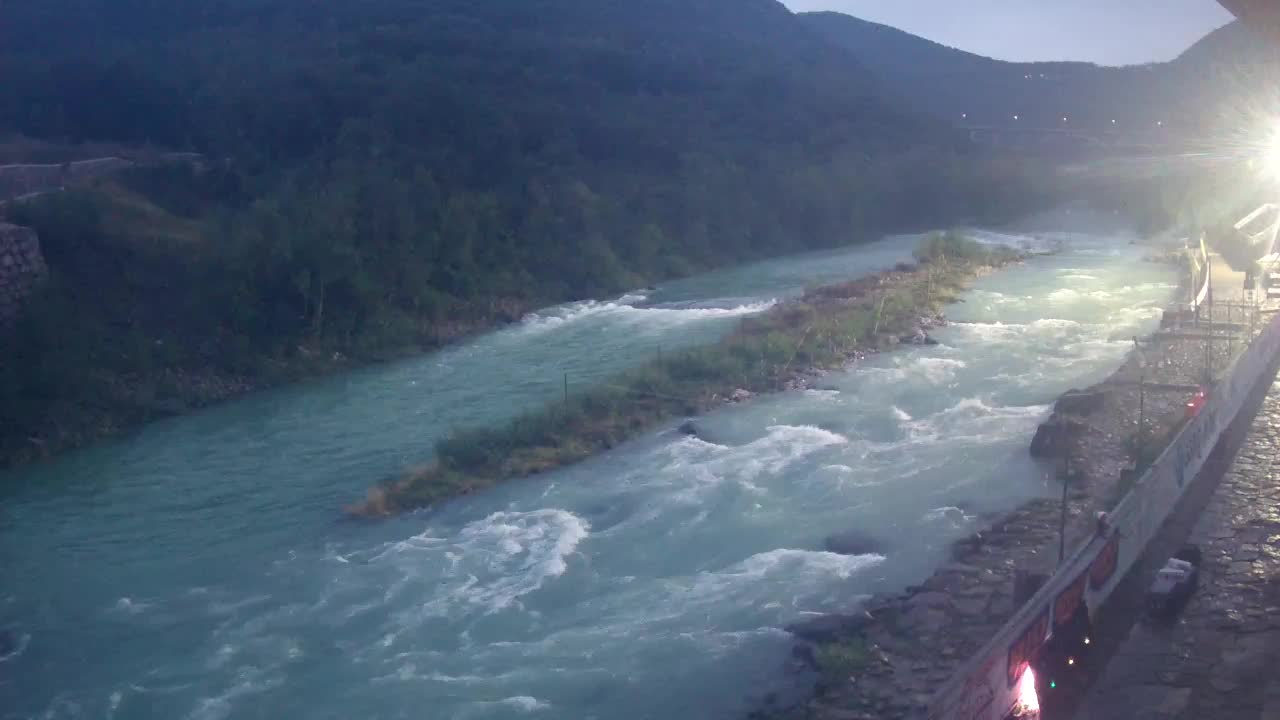 Soča River webcam at Solkan Kayak Center