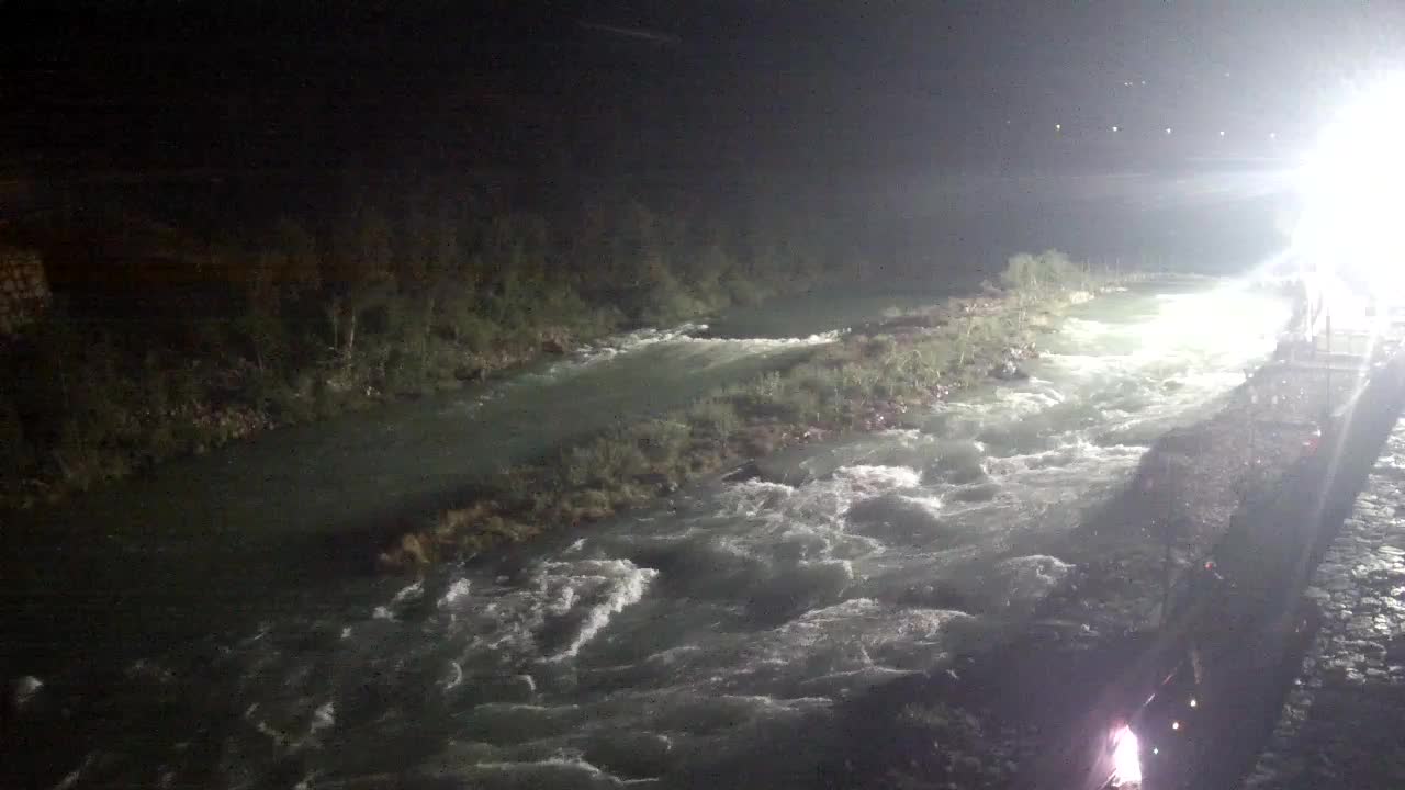 Reka Soča pri Solkanu Kajak Center