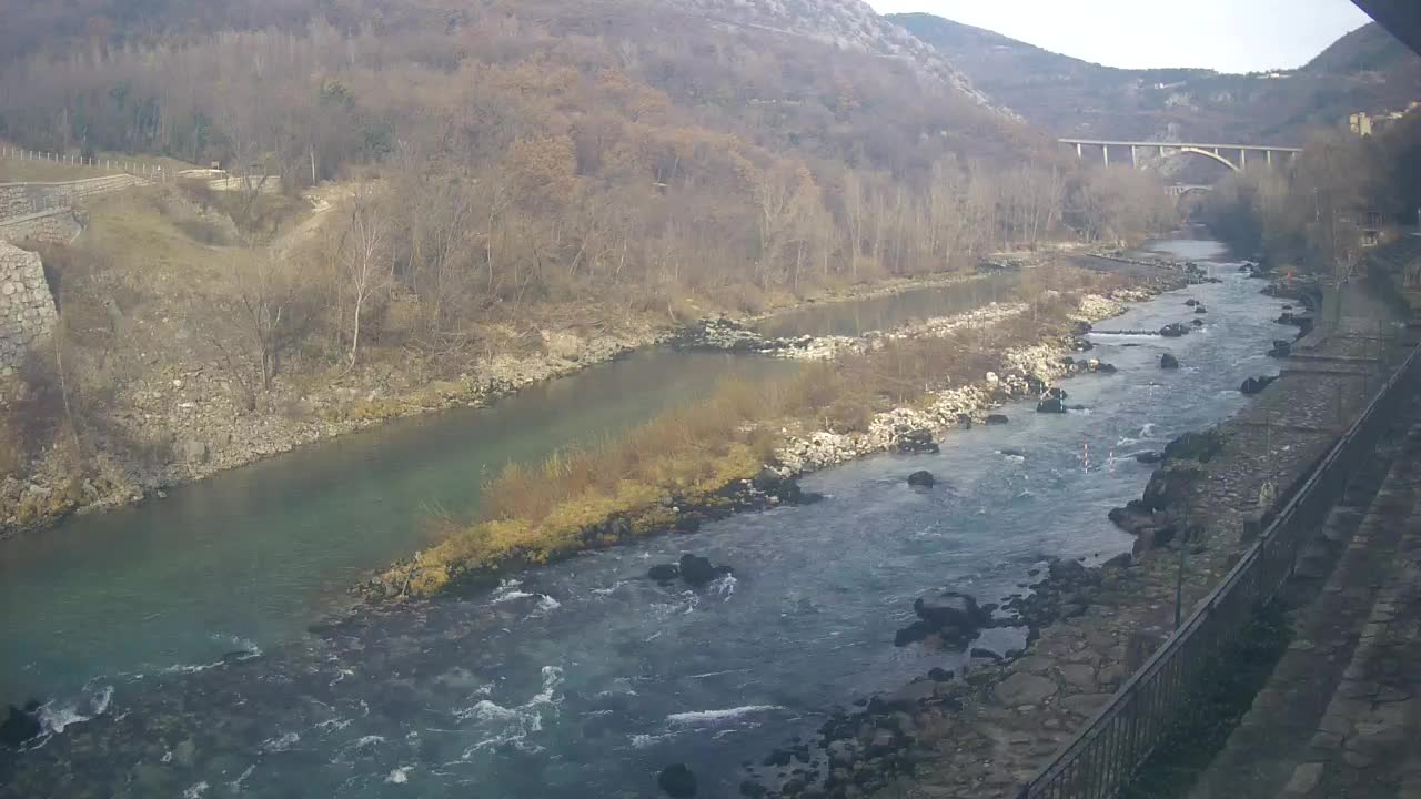 Reka Soča pri Solkanu Kajak Center