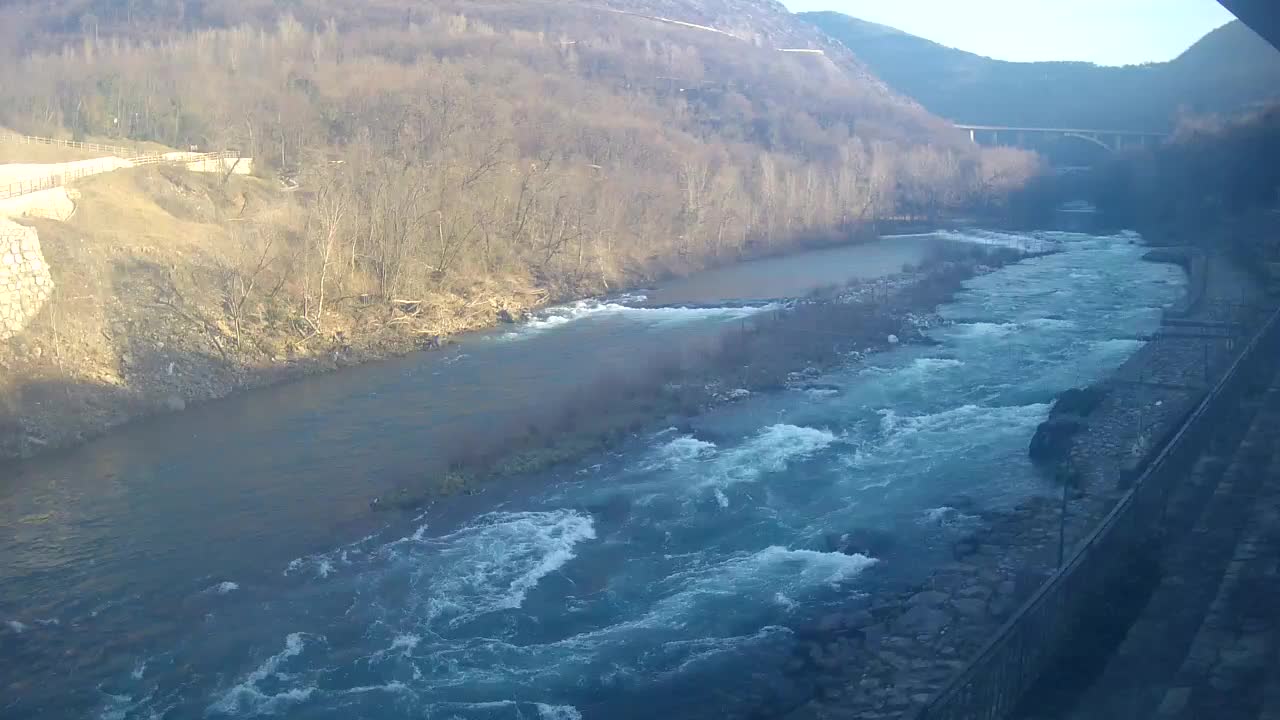 Reka Soča pri Solkanu Kajak Center