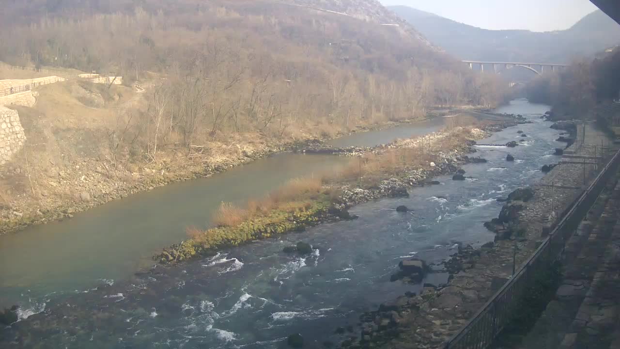 Reka Soča pri Solkanu Kajak Center