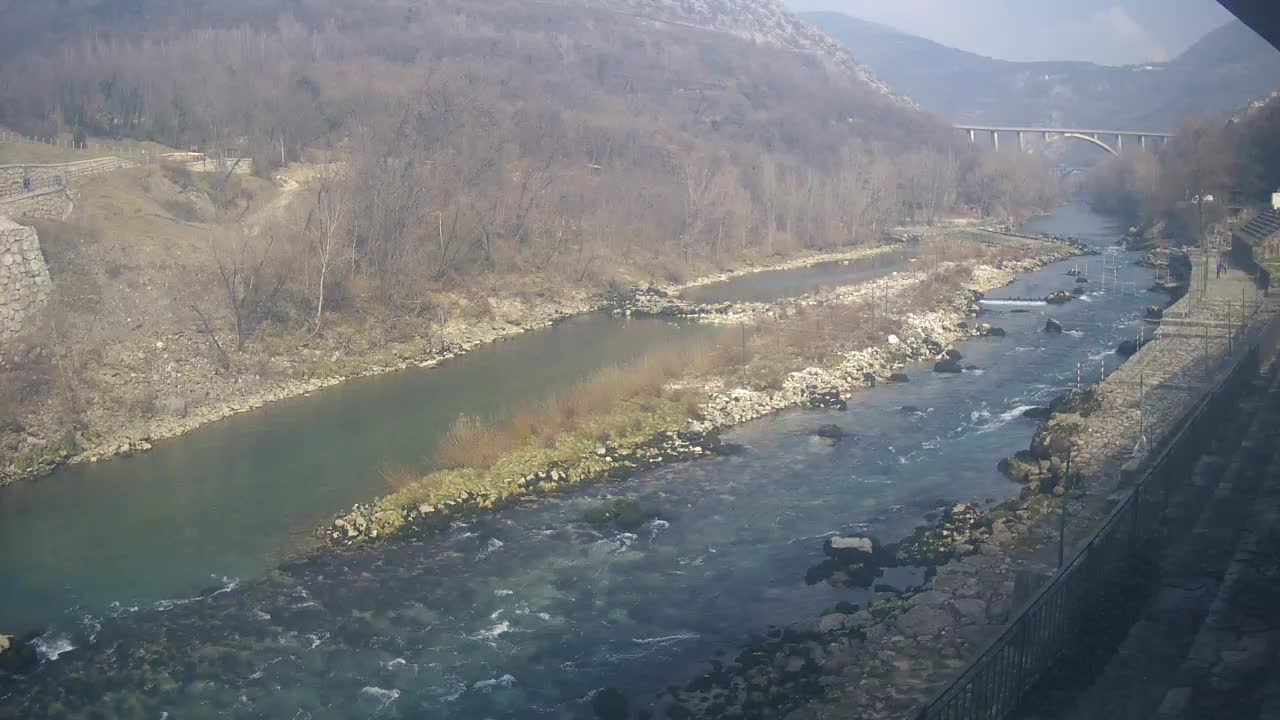 Rijeka Soča kod Solkana Kajak Center