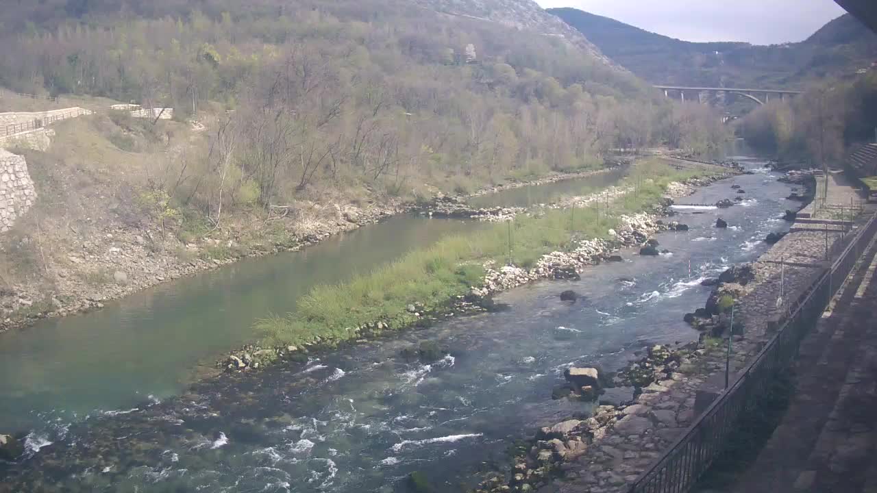 Reka Soča pri Solkanu Kajak Center